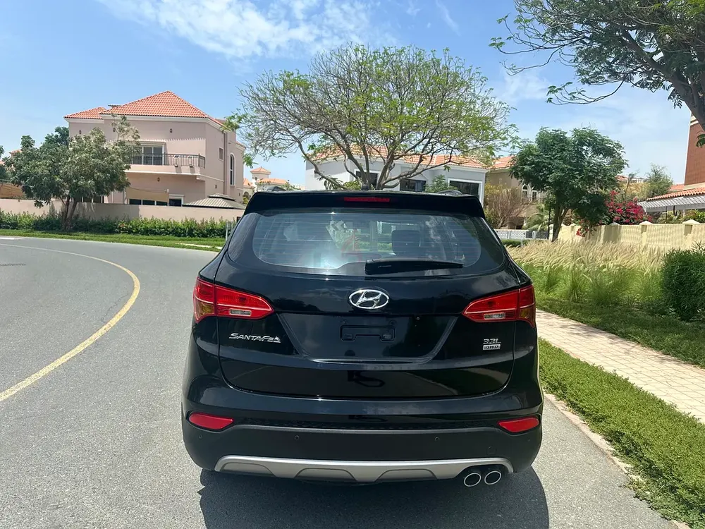 Santafe 3.3l AWD 2015 33000 km only - Image 5