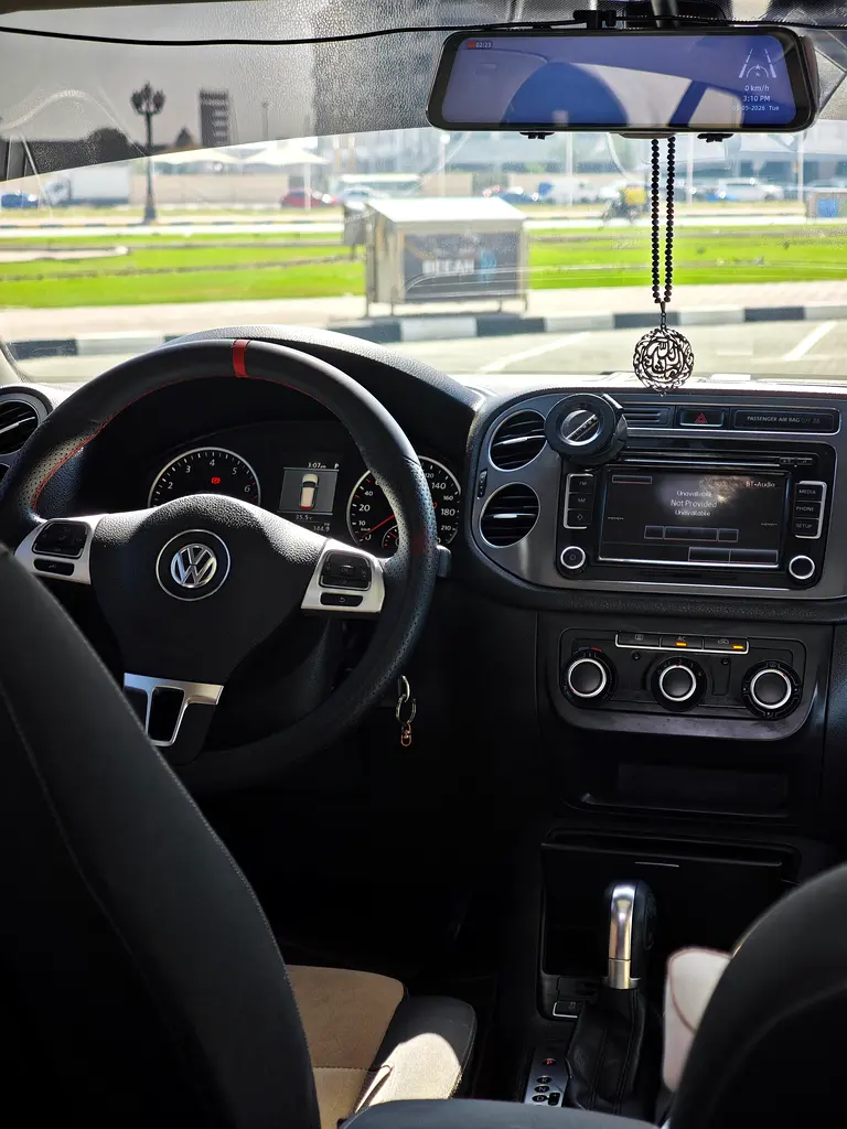Volkswagen Tiguan TSI 4MOTION 2012 GCC Specs - Well Maintained SUV - Image 5