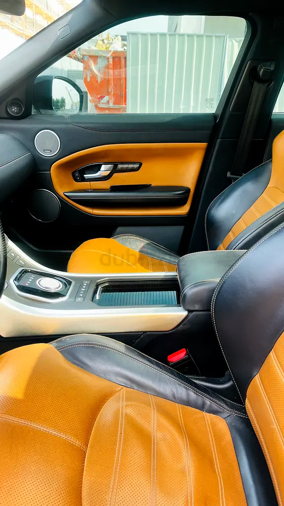 Stunning Land Rover Range Rover Evoque Dynamic HSE 2016 | GCC Specs - Image 11