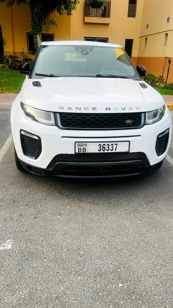 Stunning Land Rover Range Rover Evoque Dynamic HSE 2016 | GCC Specs - Image 5