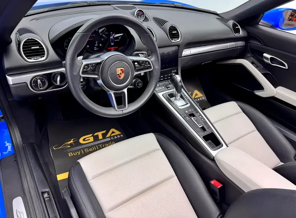 2024 Porsche 718 Boxster Convertible, June / 2026 Porsche Warranty, Excellent Condition, GCC - Image 8