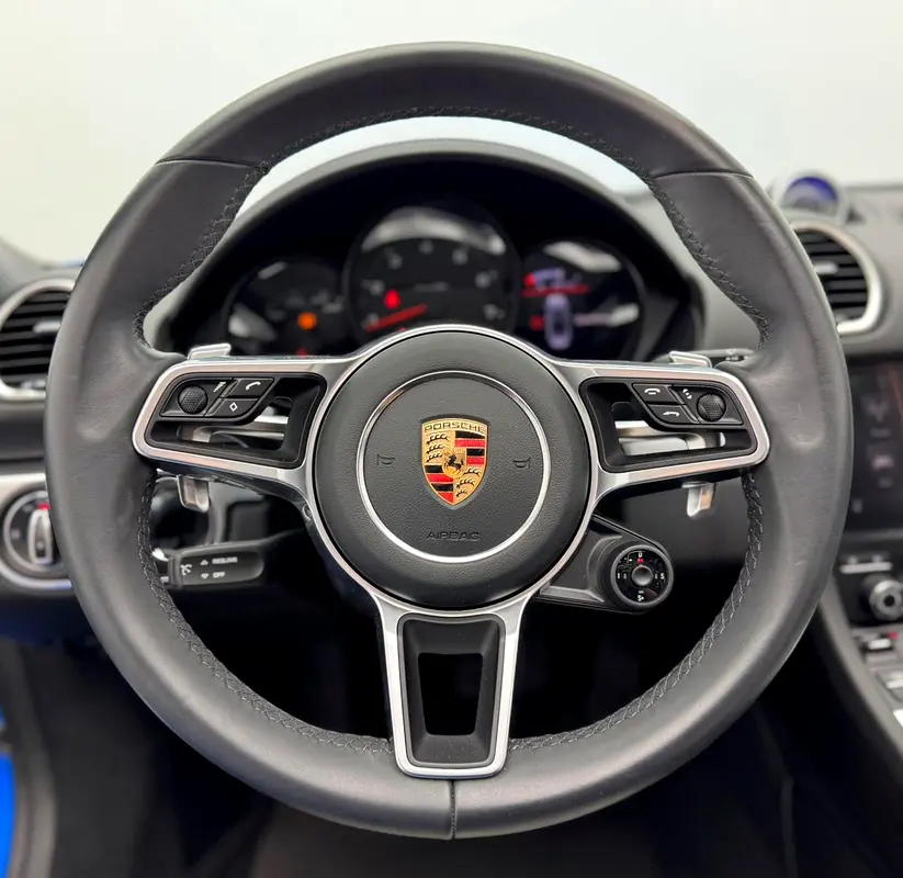 2024 Porsche 718 Boxster Convertible, June / 2026 Porsche Warranty, Excellent Condition, GCC - Image 9