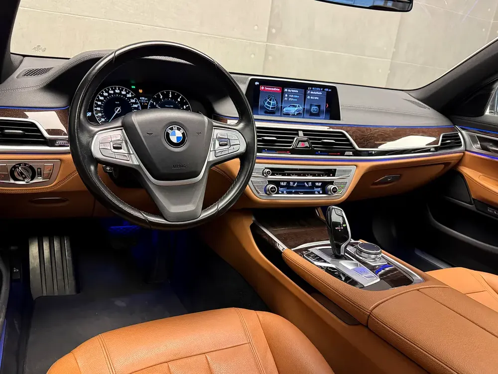 BMW 7-Series 730Li 2018 | GCC Specs | Pristine Condition - Image 13