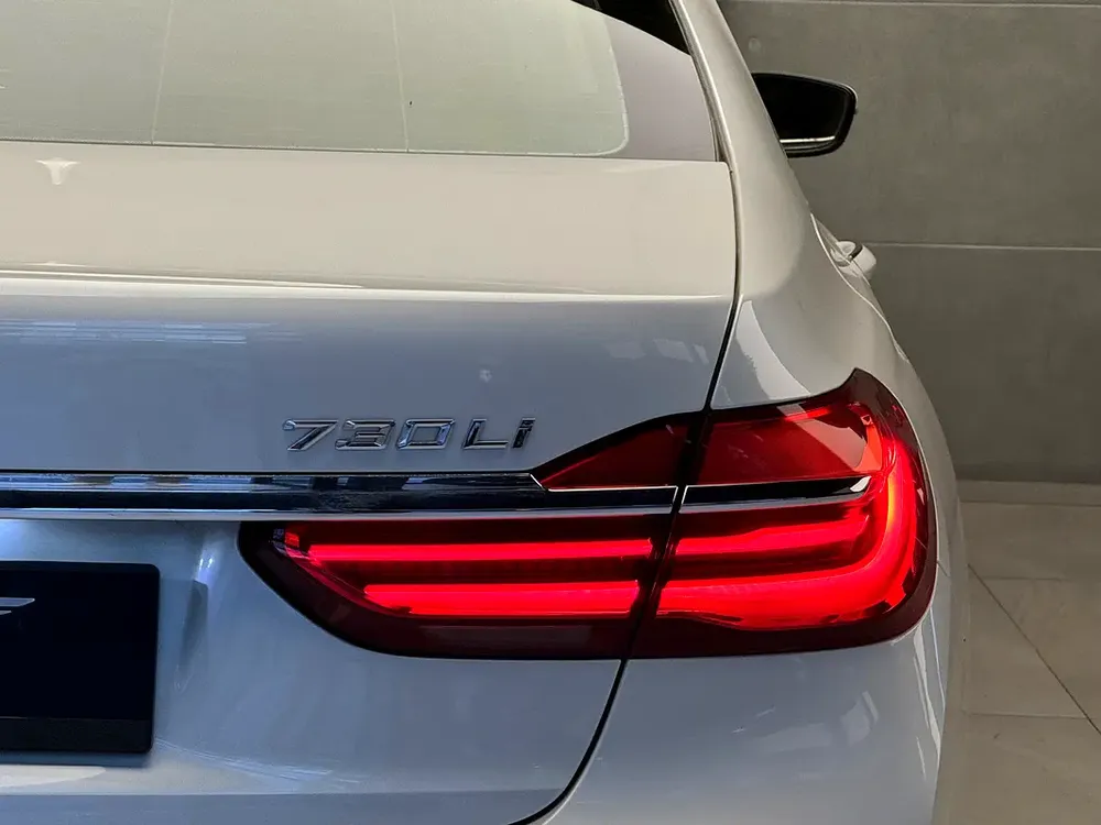 BMW 7-Series 730Li 2018 | GCC Specs | Pristine Condition - Image 7