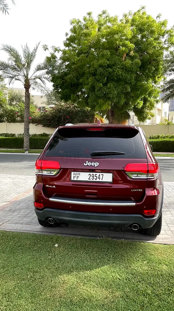 Jeep Grand Cherokee Limited 2017 GCC Specs - Image 12