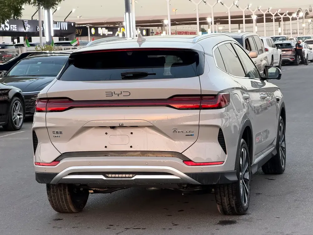 2025 BYD Song Plus DM-i Hybrid - Chinese Specs - Image 4