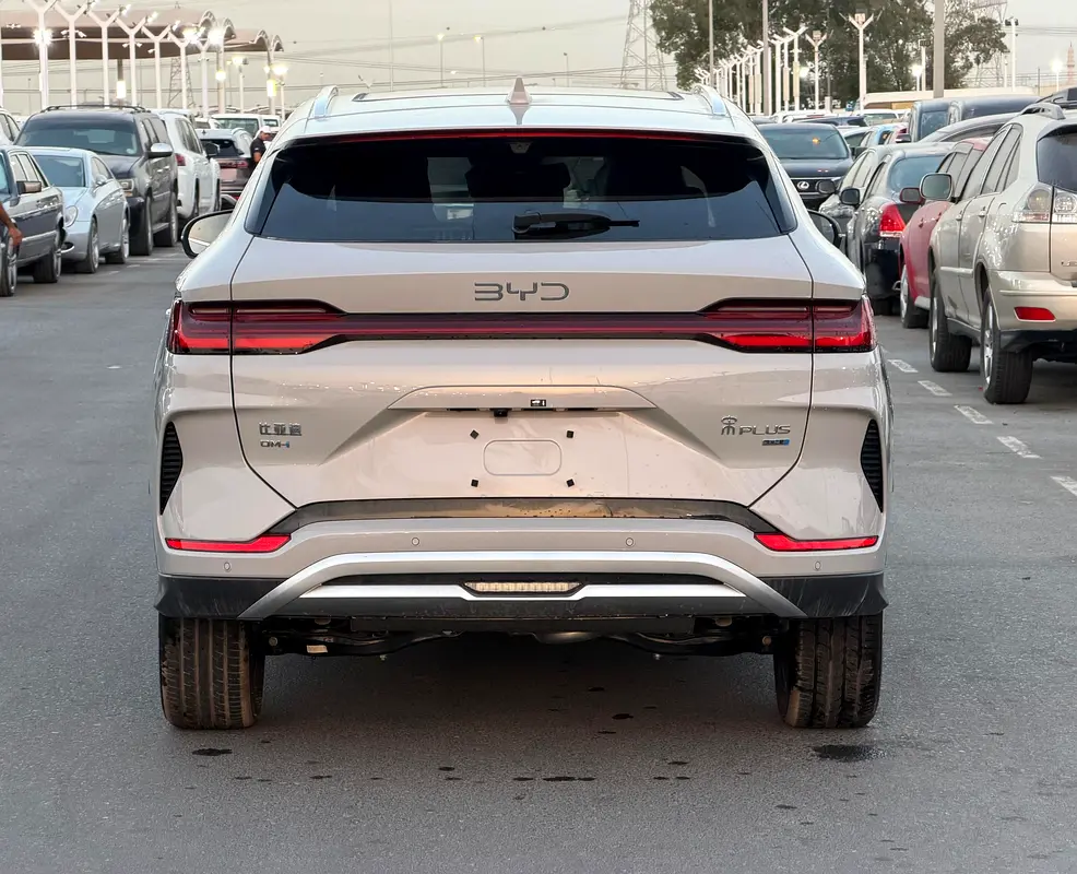 2025 BYD Song Plus DM-i Hybrid - Chinese Specs - Image 6