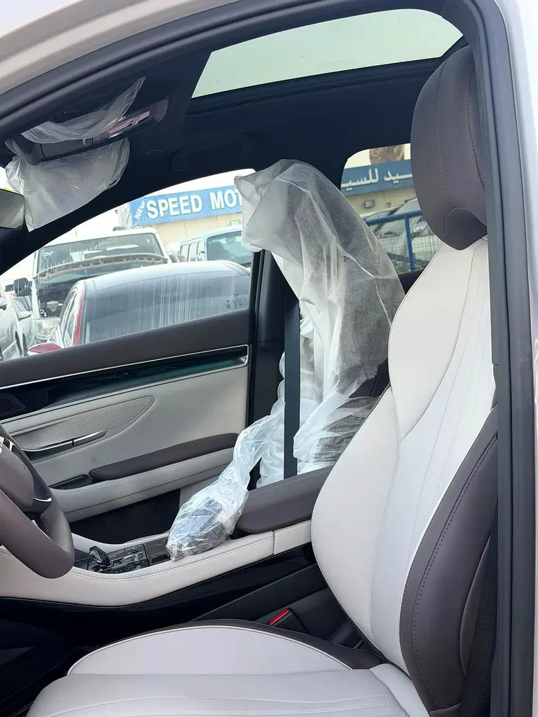 2025 BYD Song Plus DM-i Hybrid - Chinese Specs - Image 9