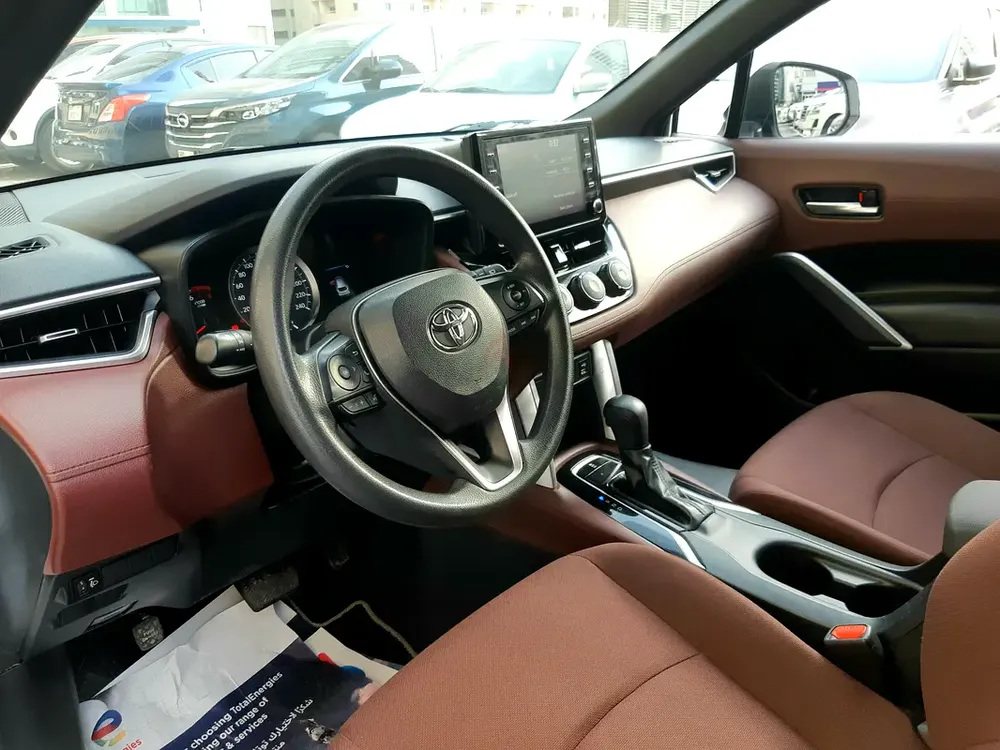 ALMOST NEW TOYOTA COROLLA CROSS 1.8L XL 2022 GCC SPEC NO ACCIDENT 100% ORIGINAL PAINT CAR PLAY NAVI - Image 11