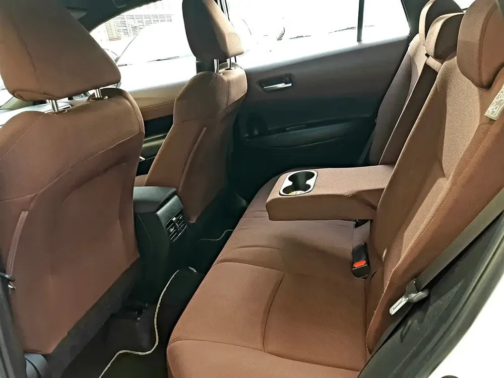 ALMOST NEW TOYOTA COROLLA CROSS 1.8L XL 2022 GCC SPEC NO ACCIDENT 100% ORIGINAL PAINT CAR PLAY NAVI - Image 14