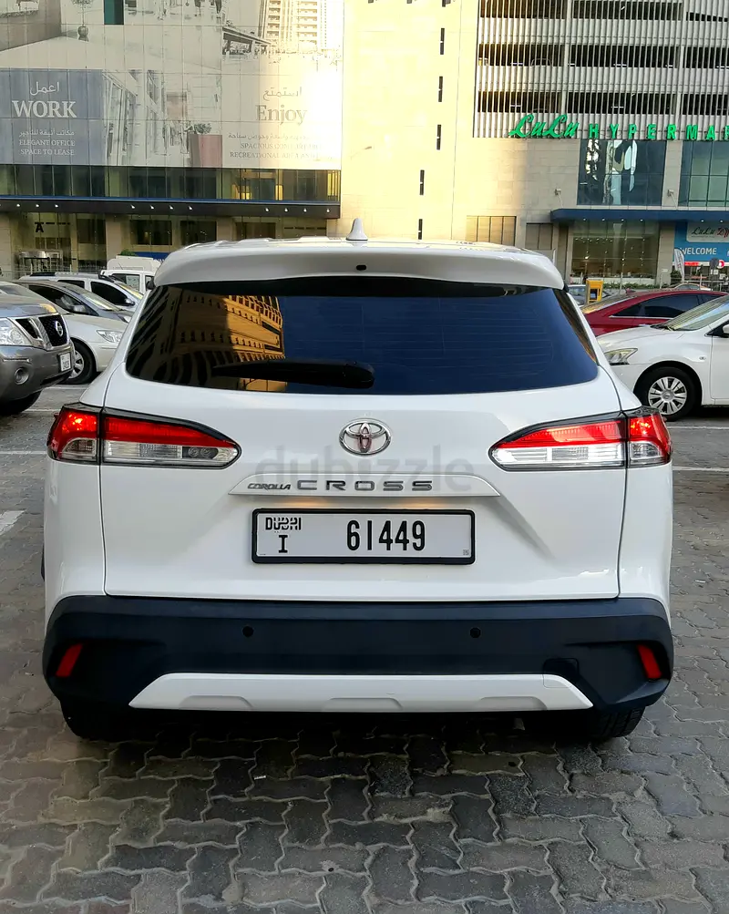 ALMOST NEW TOYOTA COROLLA CROSS 1.8L XL 2022 GCC SPEC NO ACCIDENT 100% ORIGINAL PAINT CAR PLAY NAVI - Image 5
