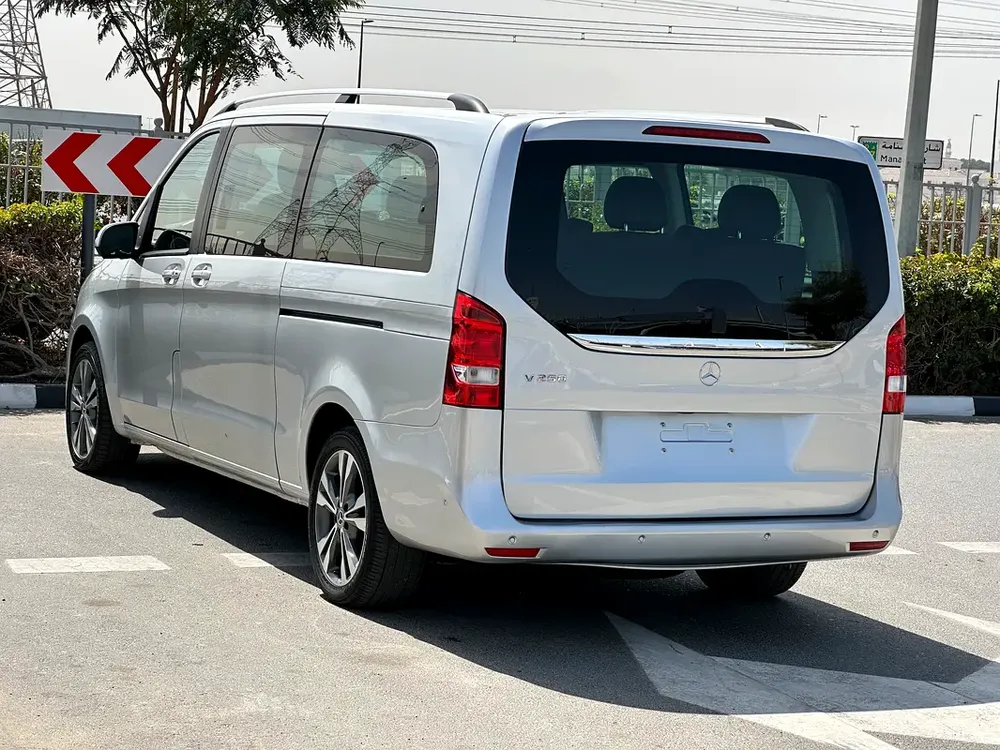 Mercedes Benz V250 2019 GCC - Image 5