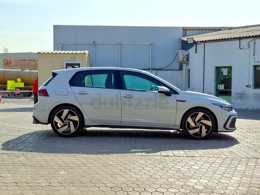 AED 1884/month | 2024 Volkswagen Golf GTI P1 | GCC Specs | Ref#418577 - Image 4