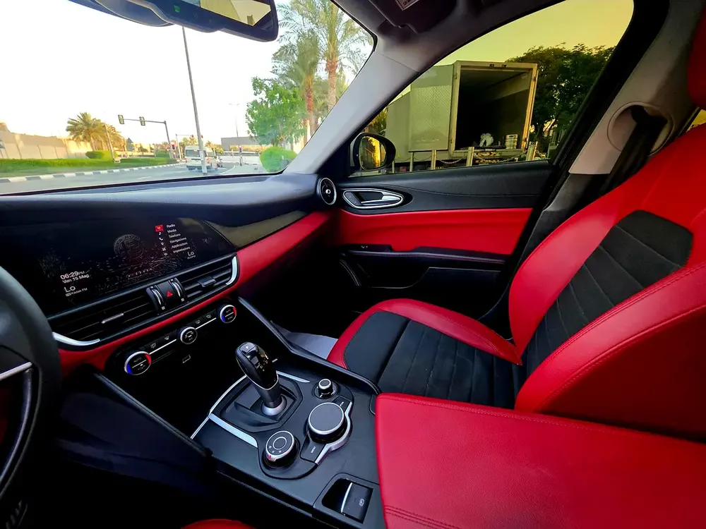 ALFA TOMEO GIULIA 2018, GCC, NEW CONDITION, 4 CYLINDERS - Image 11
