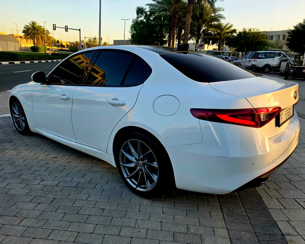 ALFA TOMEO GIULIA 2018, GCC, NEW CONDITION, 4 CYLINDERS - Image 13