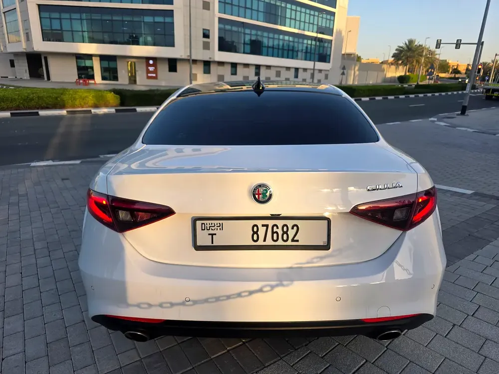 ALFA TOMEO GIULIA 2018, GCC, NEW CONDITION, 4 CYLINDERS - Image 17