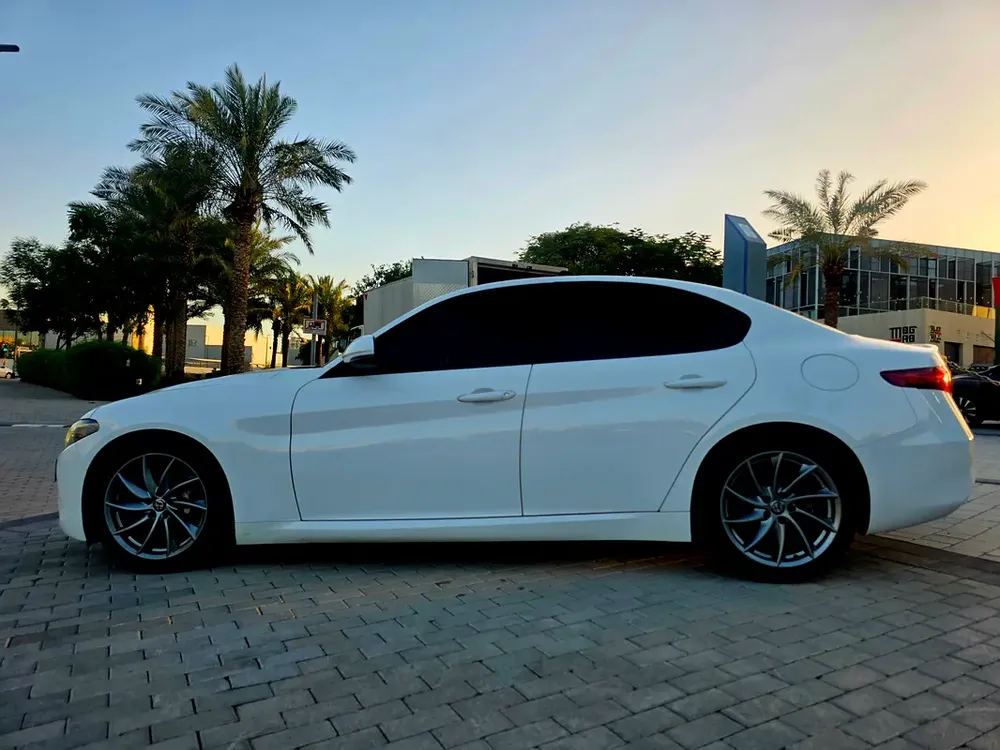 ALFA TOMEO GIULIA 2018, GCC, NEW CONDITION, 4 CYLINDERS - Image 4