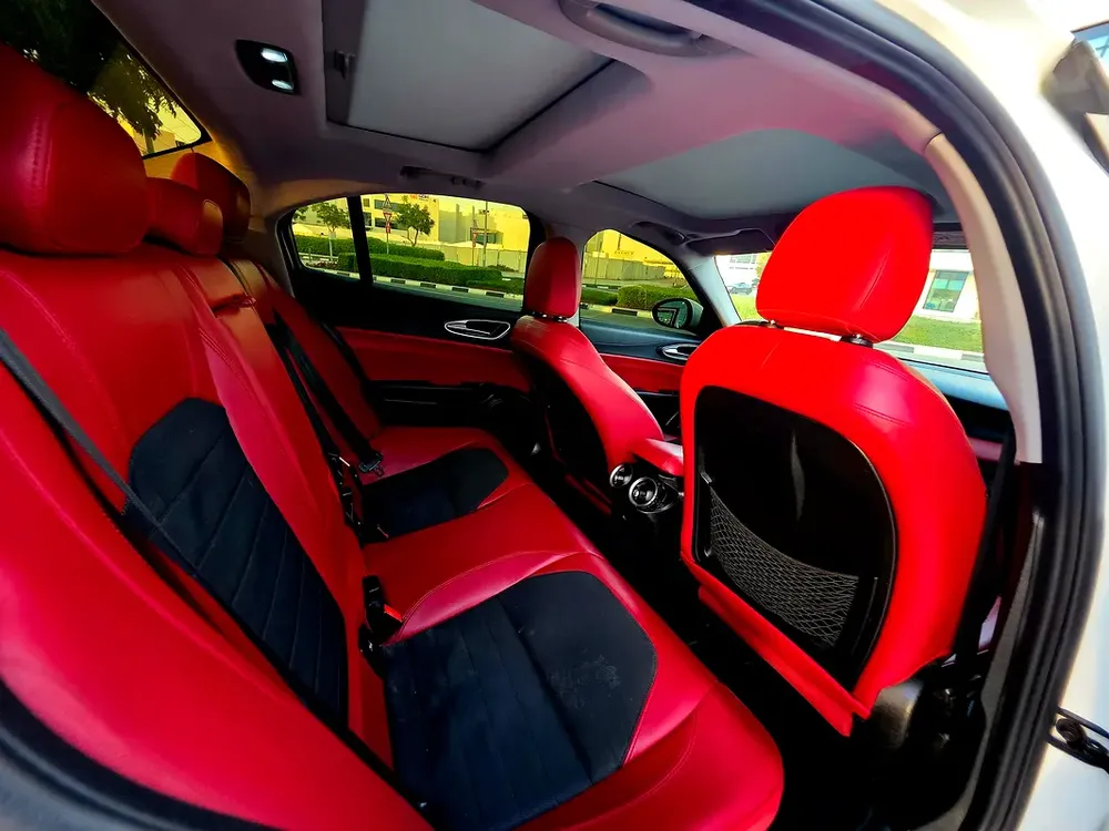 ALFA TOMEO GIULIA 2018, GCC, NEW CONDITION, 4 CYLINDERS - Image 8