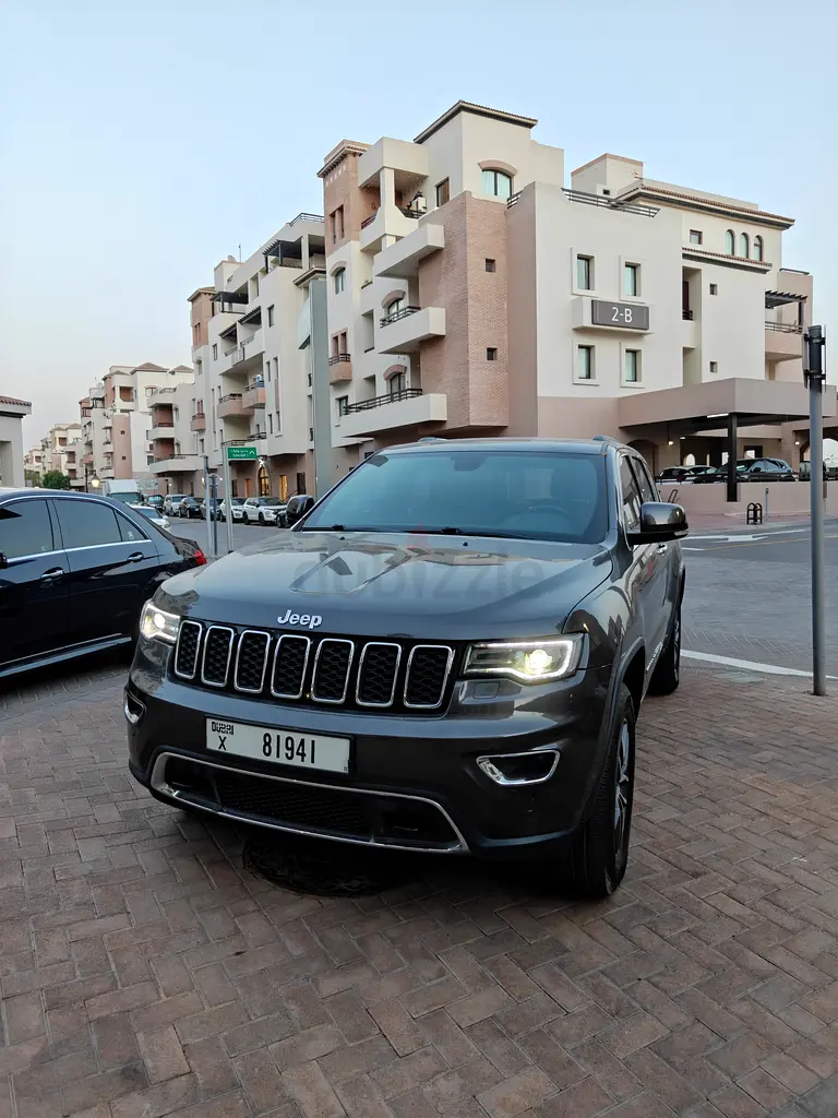 Jeep Grand Cherokee Limited 2021 | GCC Specs | Pristine Condition - Image 5