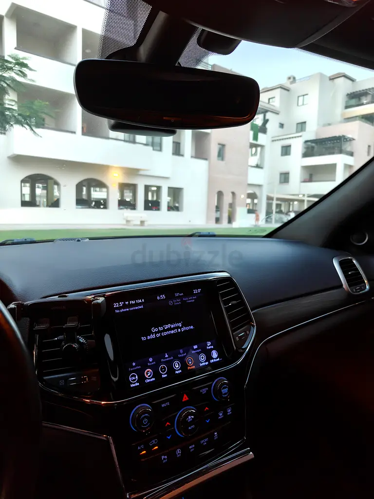 Jeep Grand Cherokee Limited 2021 | GCC Specs | Pristine Condition - Image 8