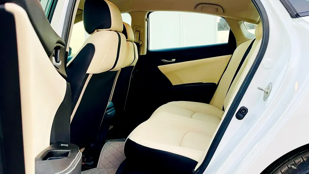 Honda Civic 2019 - Image 11