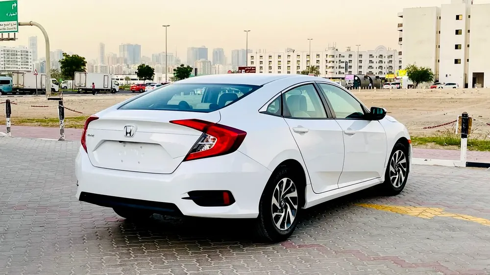 Honda Civic 2019 - Image 7