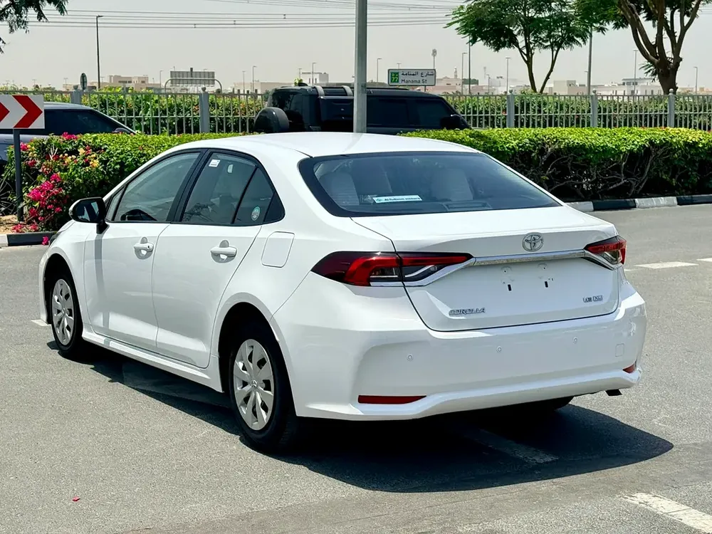 Toyota Corolla 1.6L XLI GCC Specs Like New Very Good Condition - Image 4