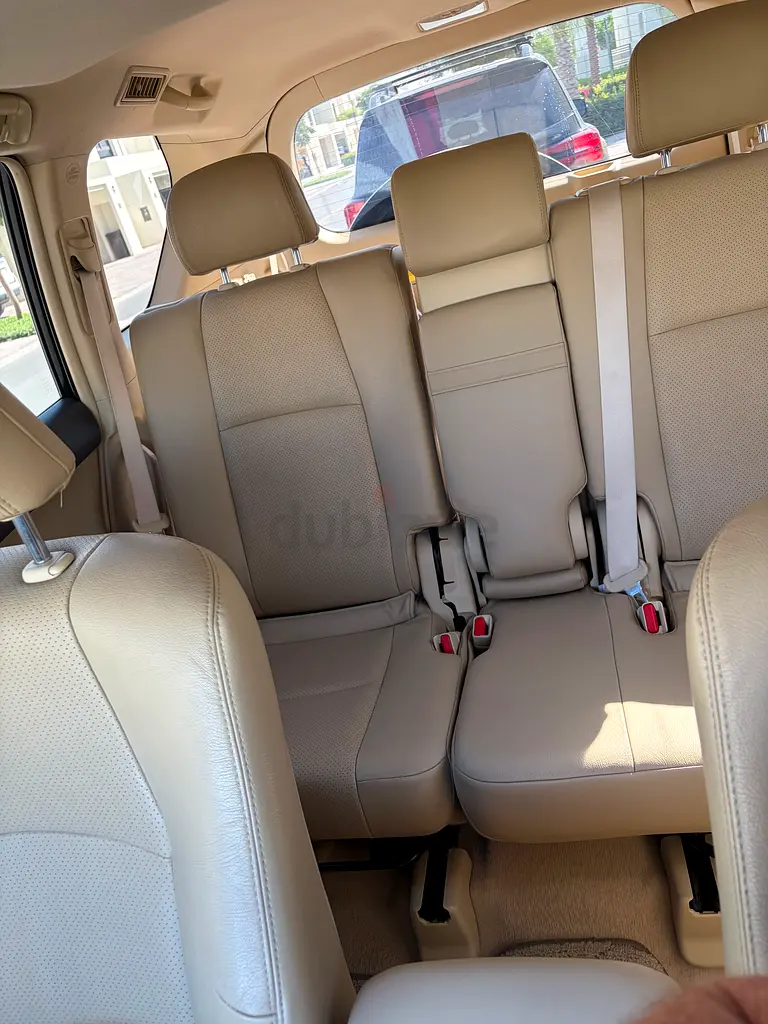Toyota Prado VXR 2014 GCC Specs - Image 10