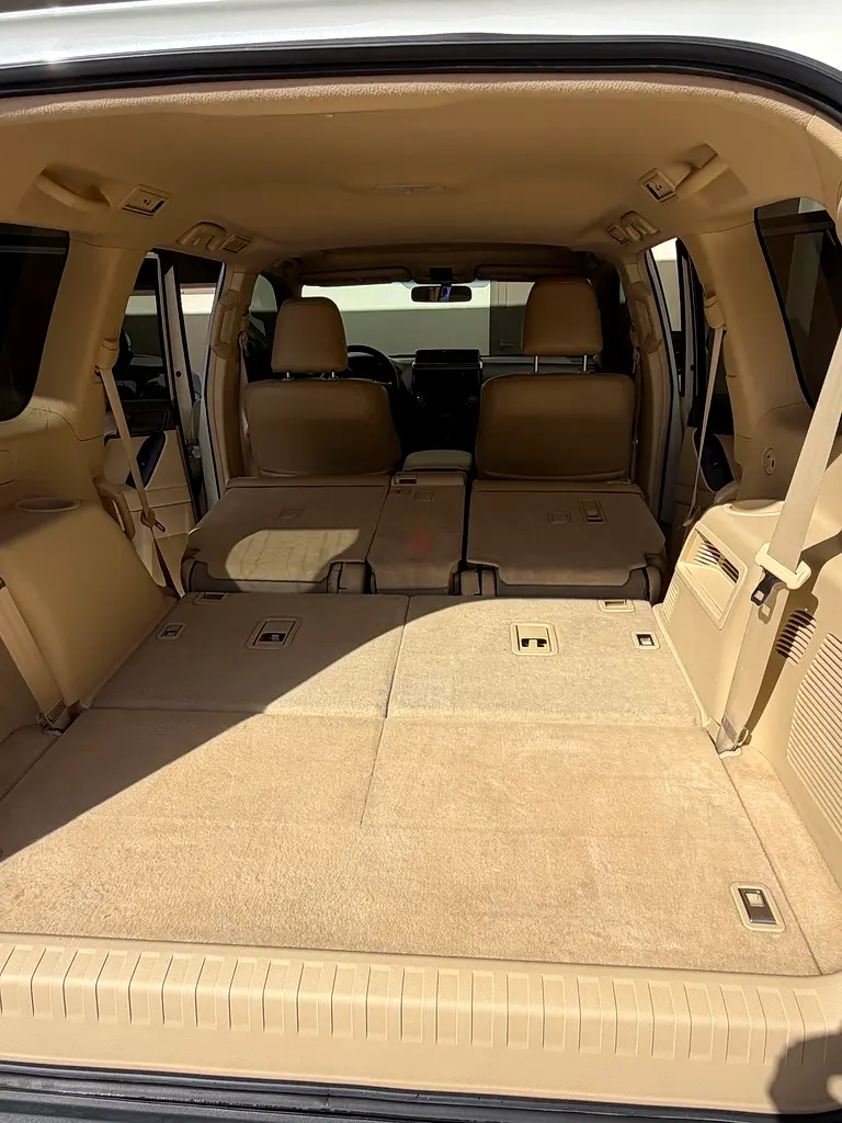 Toyota Prado VXR 2014 GCC Specs - Image 7