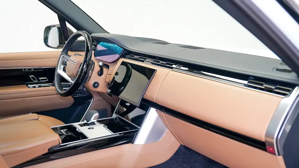 Range Rover Autobiography P530 | AED 10,335 PM | Warranty August 2030 | GCC - Image 6