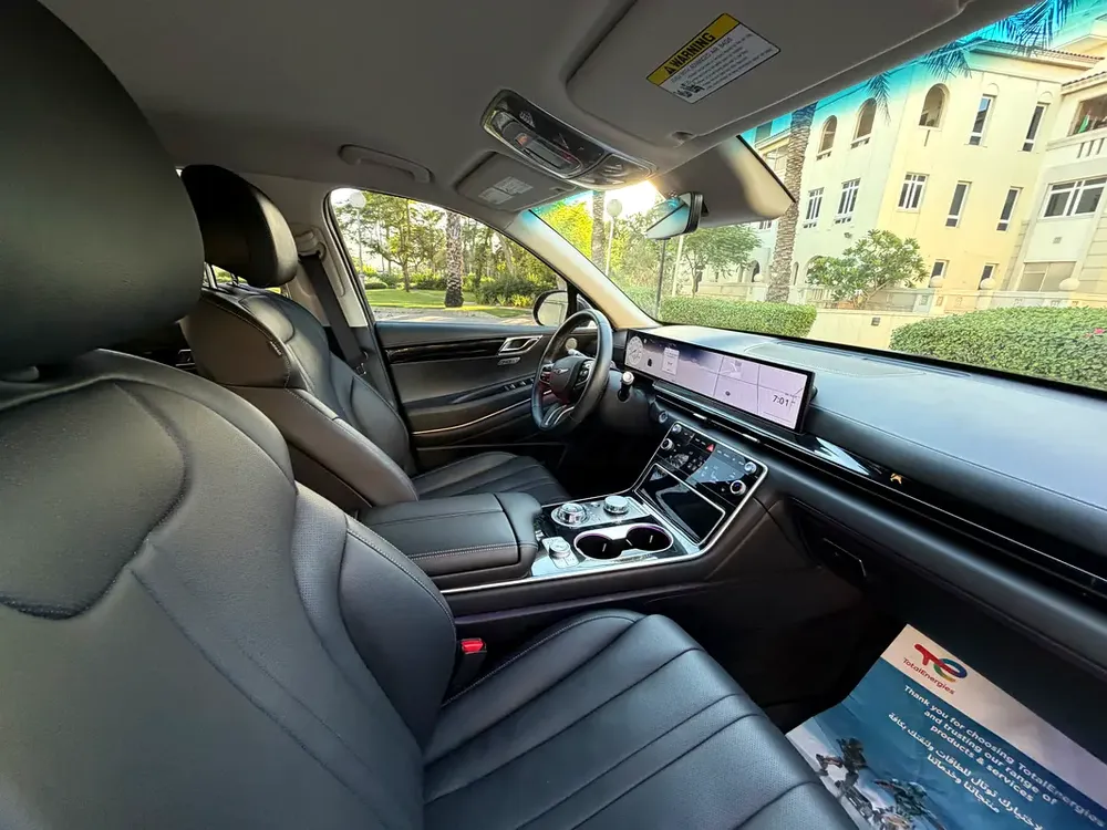 2025 Genesis GV80-clean car - Image 10