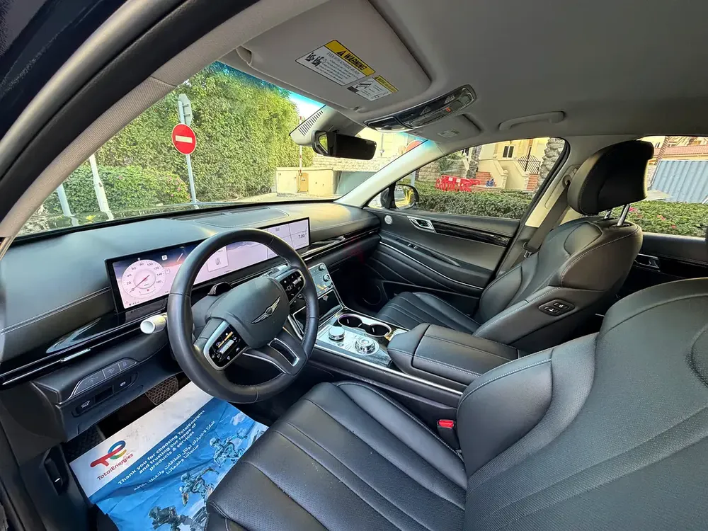 2025 Genesis GV80-clean car - Image 8