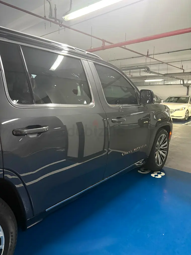 2023 Jeep Grand Wagoneer Series III - Pristine Condition - Service Package Till 2028 - No Accident - Image 10