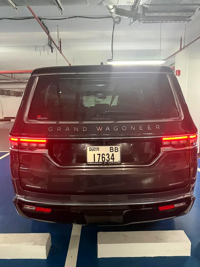 2023 Jeep Grand Wagoneer Series III - Pristine Condition - Service Package Till 2028 - No Accident - Image 11