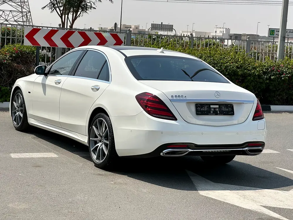 Mercedes S560e 2020 GCC - Image 8