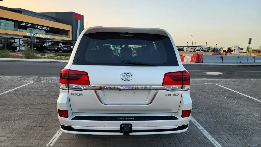 5.7L GXR 2019 GCC Specs - Image 5