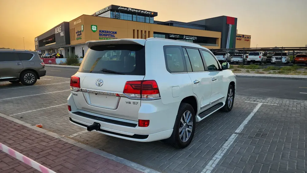 5.7L GXR 2019 GCC Specs - Image 6