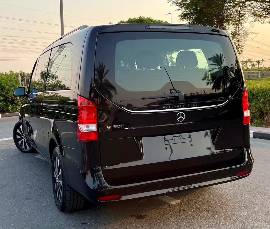 Mercedes-Benz V 300 5 years Warranty 2025 GCC - Image 8
