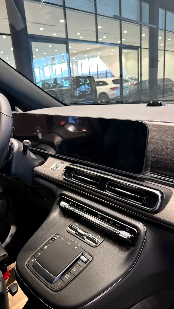 Mercedes-Benz V-Class V 300 2026 - GCC Specs - Image 15