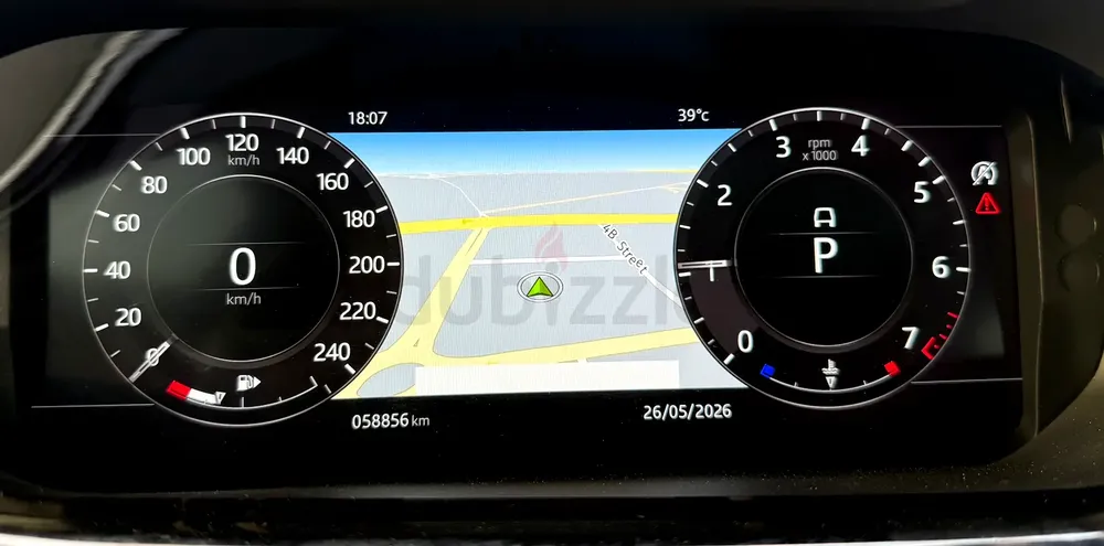 Range Rover Evoque R-Dynamic P200 HSE  2020 Model low kilometers with Full service history Gcc Specs - Image 11