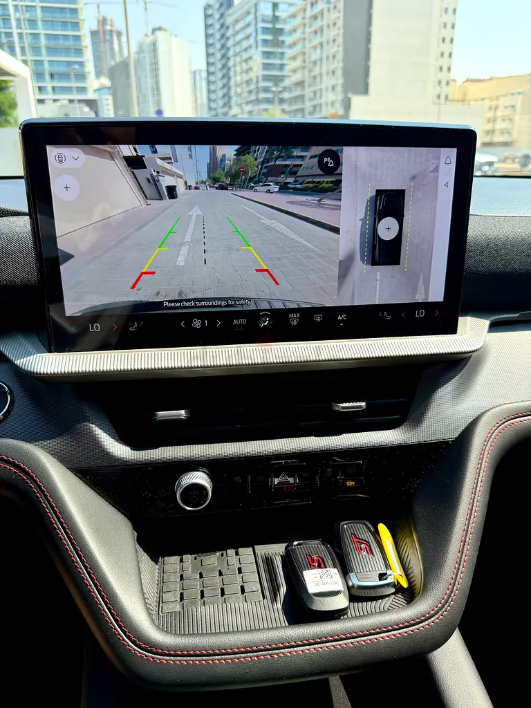 Ford Explorer ST 2025 GCC Specs - Image 17