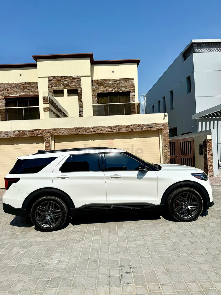 Ford Explorer ST 2025 GCC Specs - Image 5