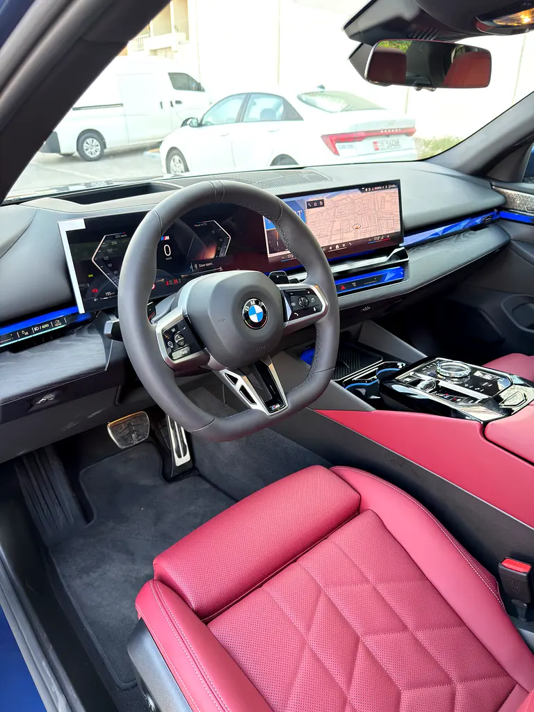 BMW 520i M Sport - 5 Years Warranty - 5 Years Free Service - Free insurance  Window tint - Image 9