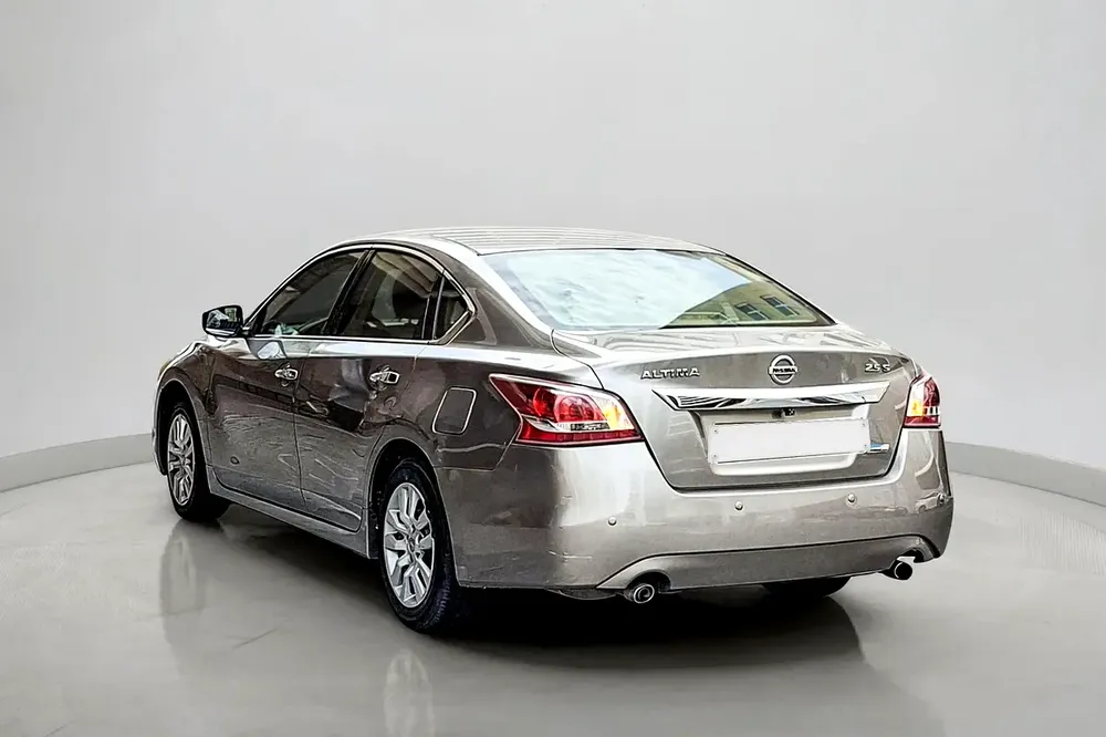 2013 Nissan Altima S 2.5L | GCC Specifications - Image 5