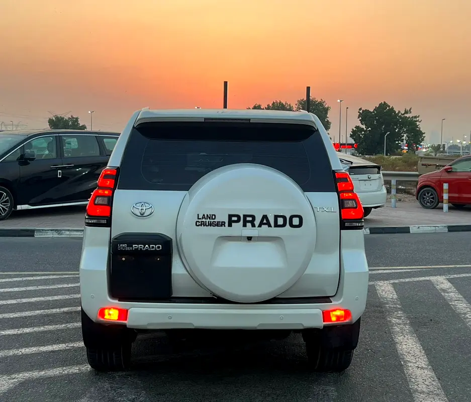 2019 Toyota Prado TXL 4.0L V6 - AWD 4x4 - Electric Seat - Rear CAM  Sensors - Cool Box - Image 5