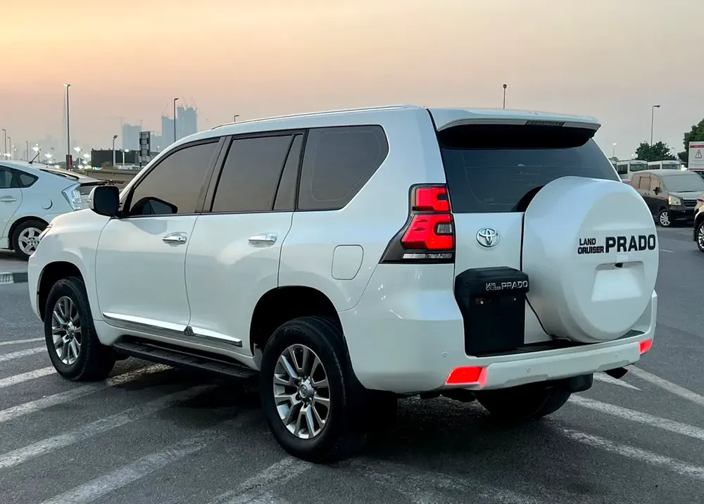 2019 Toyota Prado TXL 4.0L V6 - AWD 4x4 - Electric Seat - Rear CAM  Sensors - Cool Box - Image 6