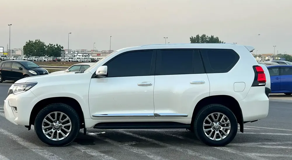 2019 Toyota Prado TXL 4.0L V6 - AWD 4x4 - Electric Seat - Rear CAM  Sensors - Cool Box - Image 8