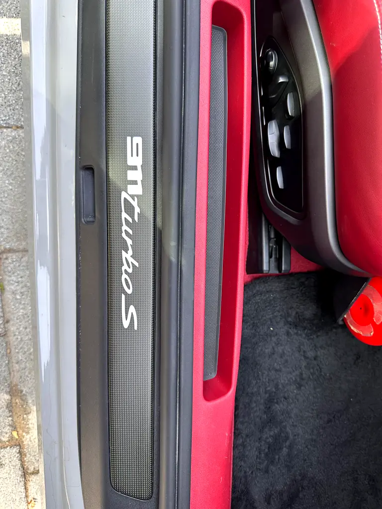 2021 Porsche 911 Turbo S (992) - GCC Specs - Pristine Condition - Image 14