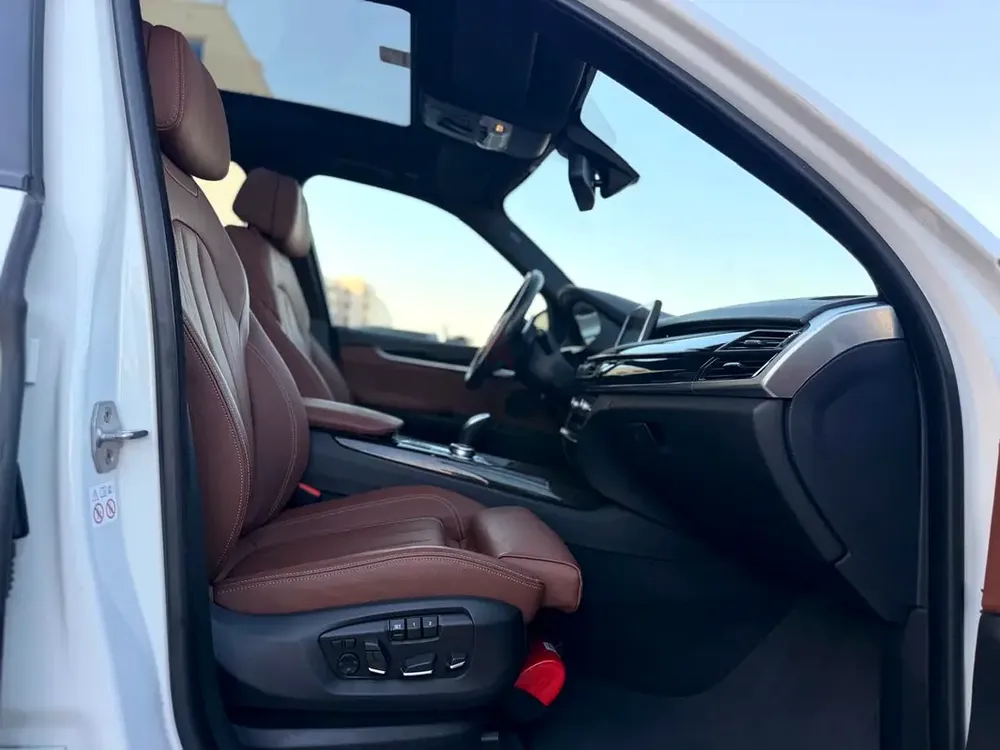 BMW X5 xDrive35i M Sport 2018 | Full BMW Agency service history. - Image 12