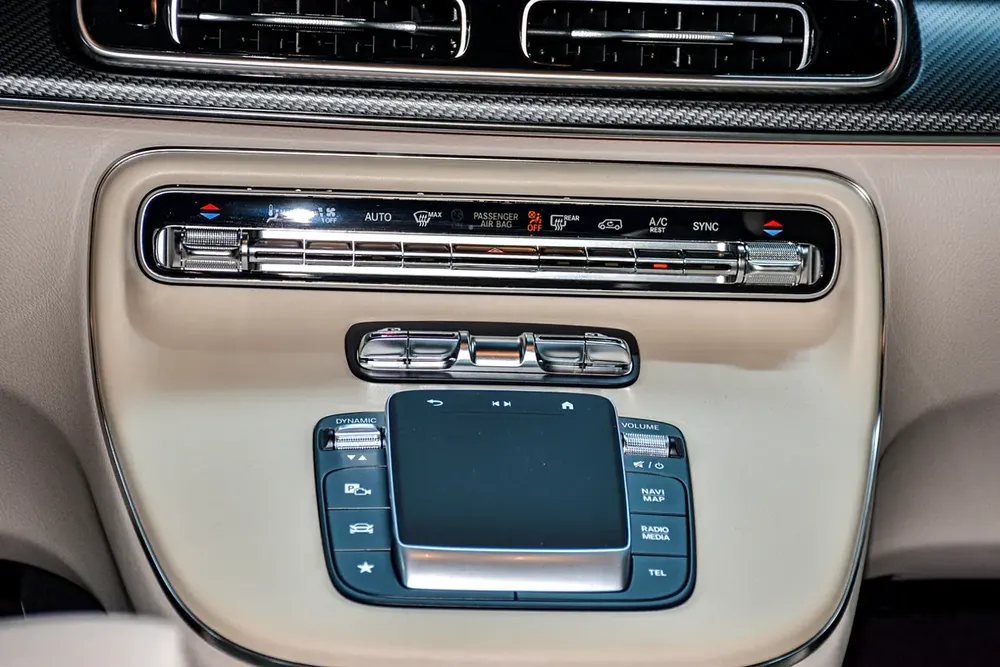 Mercedes V300 Luxury - 2026 - Brand New - For Export. - Image 13